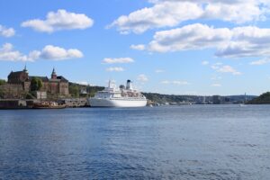 How to Travel from Oslo to Alta